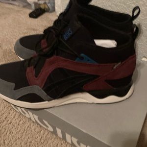 ASICS TIGER 3/4 high “sanze” ( Gore-Tex )